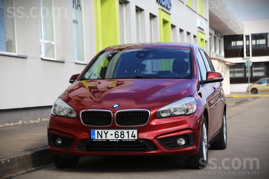 BMW 218