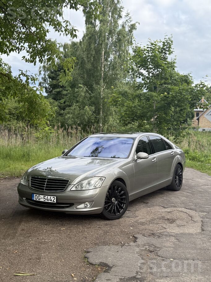 Mercedes S500