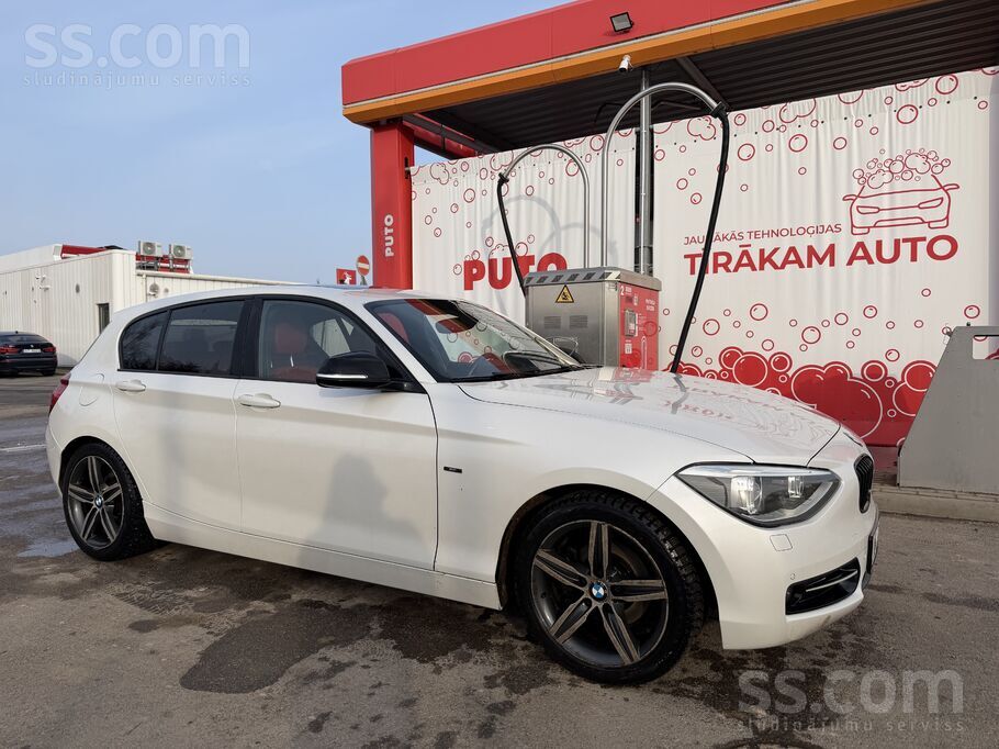 BMW 120