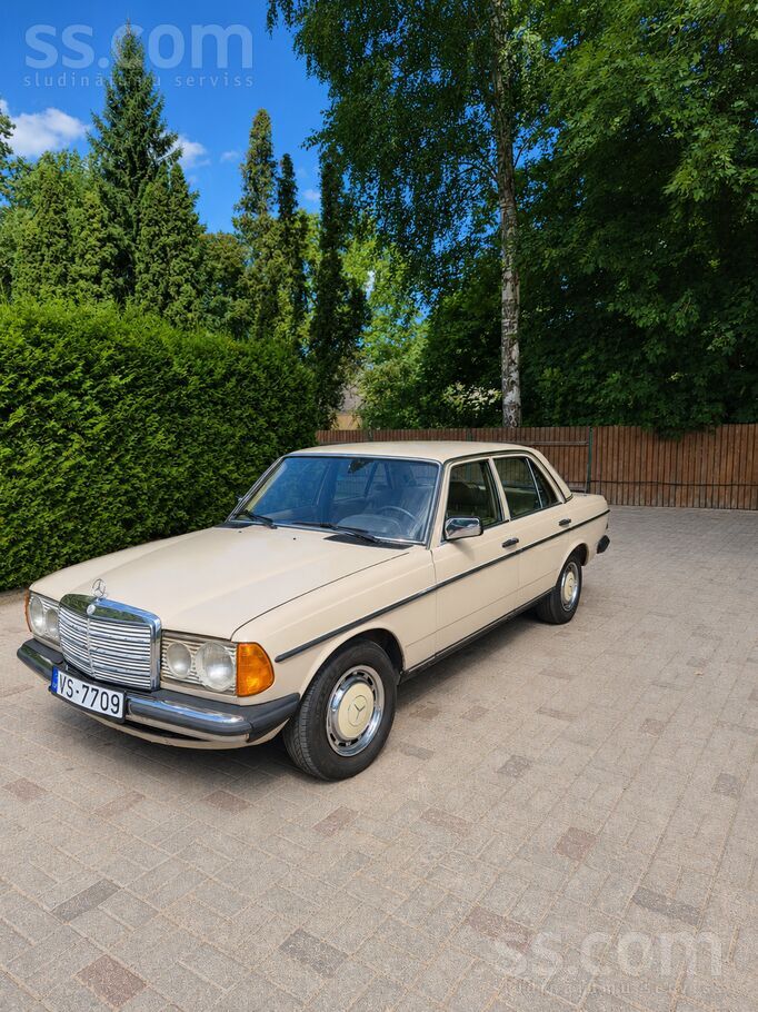 Mercedes E230