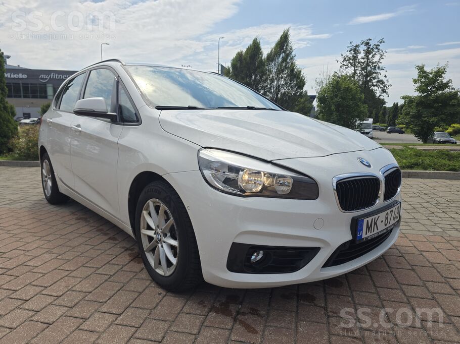 BMW 218