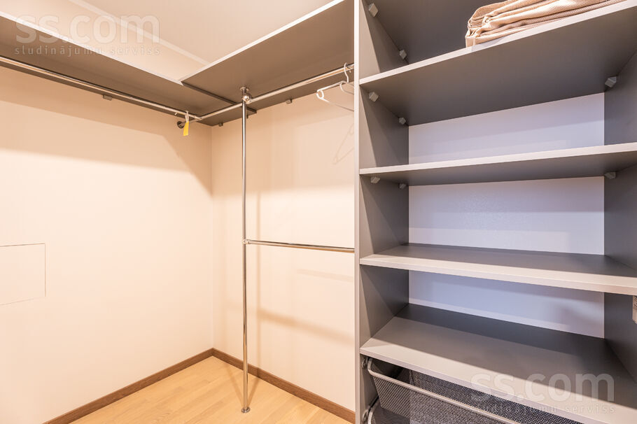 Property thumbnail 13