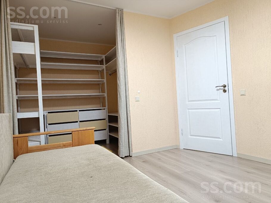 Property thumbnail 9