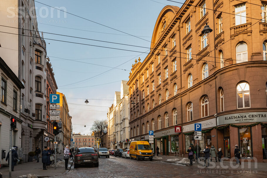 Property thumbnail 2