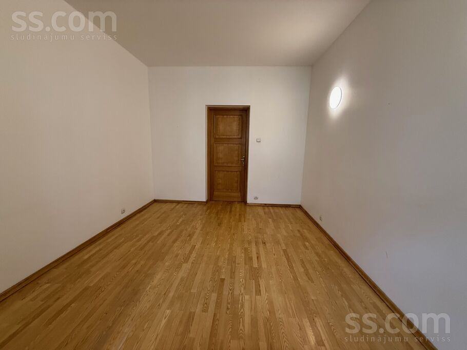 Property thumbnail 6