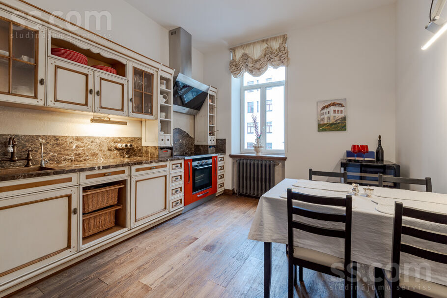 Property thumbnail 8